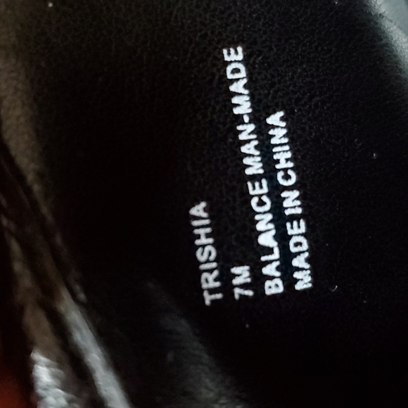 Steve Madden Leather Bootie - Picture 6 of 6